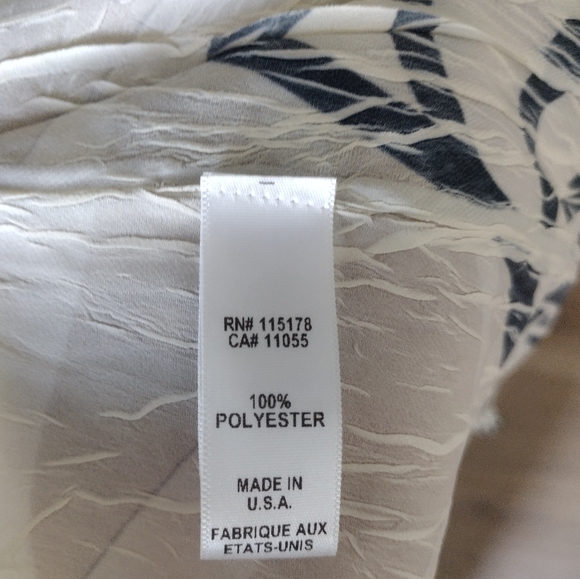 NWOT Komarov Crinkle Dress Small Short Sleeve V-Neck Flared Skirt - Picture 4 of 8